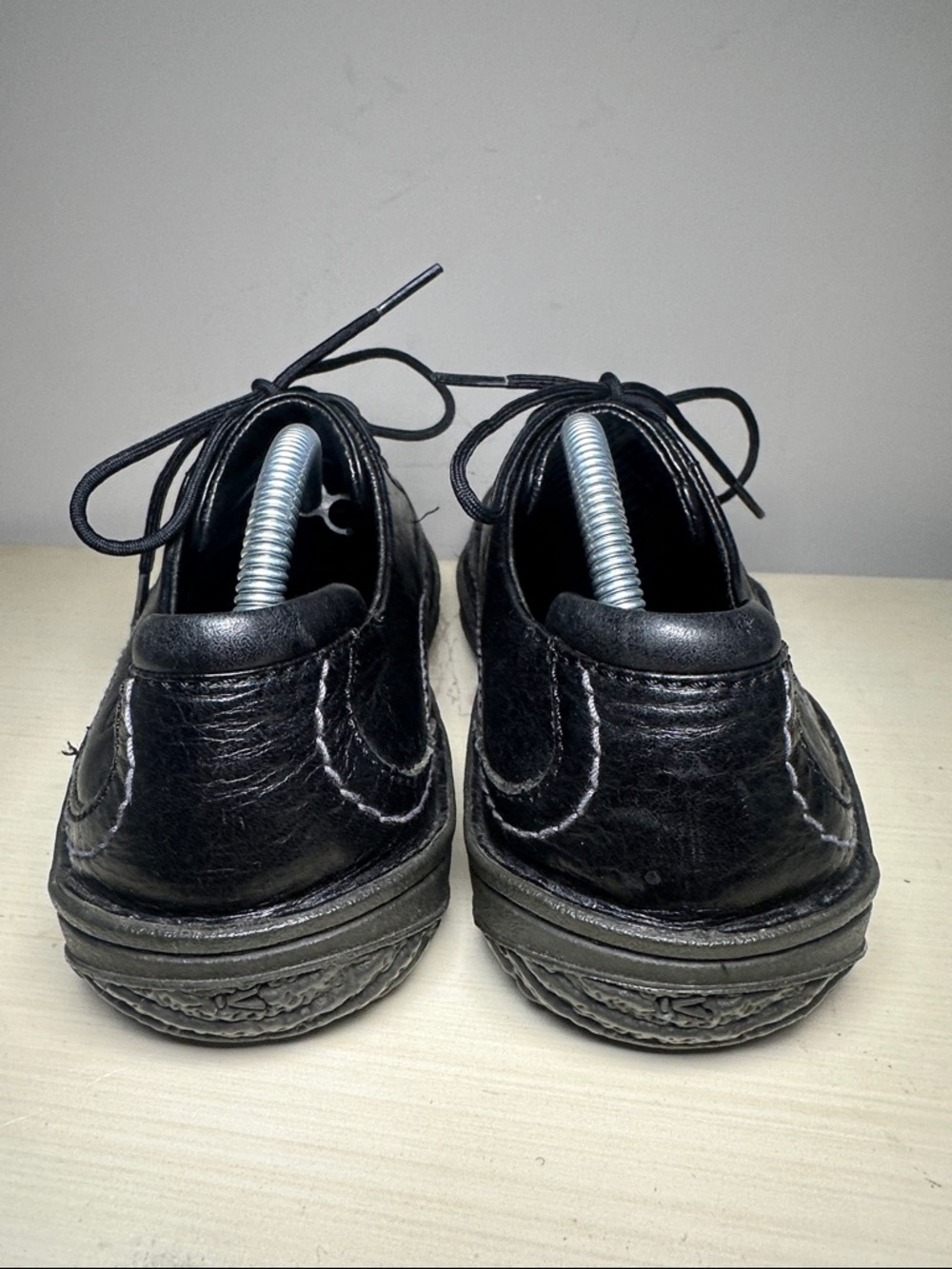 Keen Black Leather Lace-Up Shoe - Picture 2 of 8
